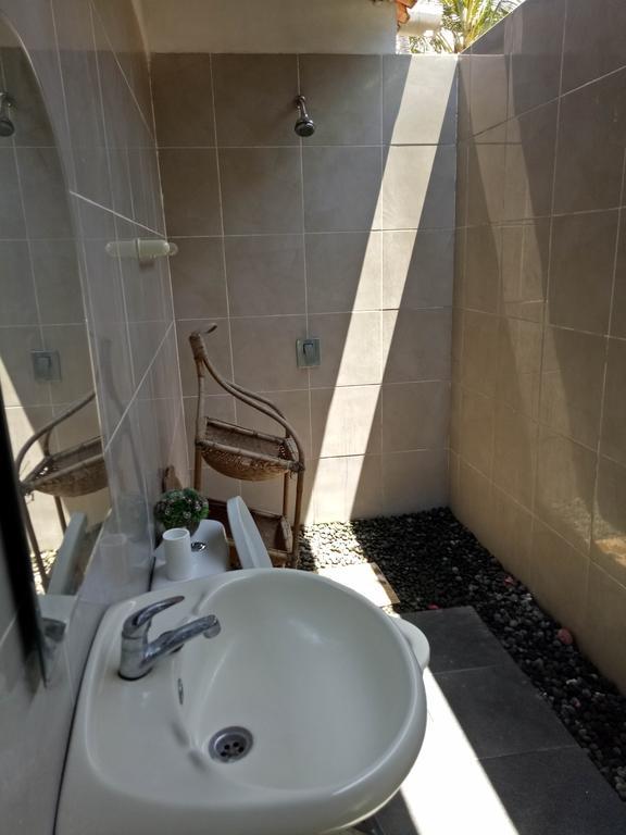 Swara Homestay 2 นูซาเลมโบงัน ภายนอก รูปภาพ